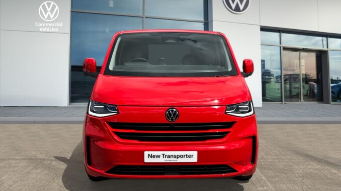 Volkswagen Transporter T32 Swb Diesel 2.0 TDI 170 Commerce Pro Kombi Van Auto [5 Plus] - Image 7